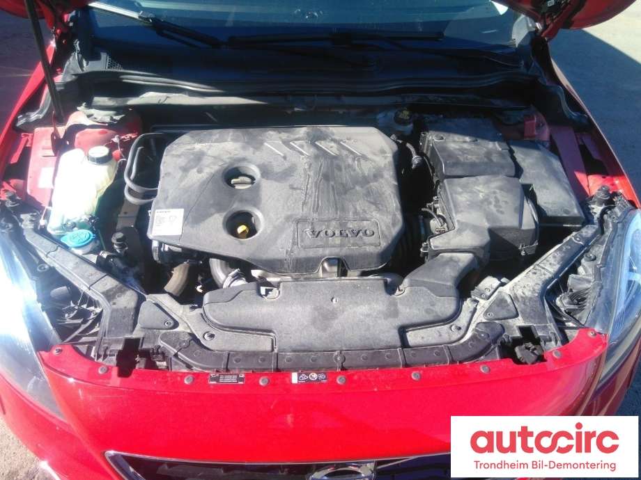 Volvo V40 2012-2019 , Motorkode: D4162T, Girkassekode: 1285228
