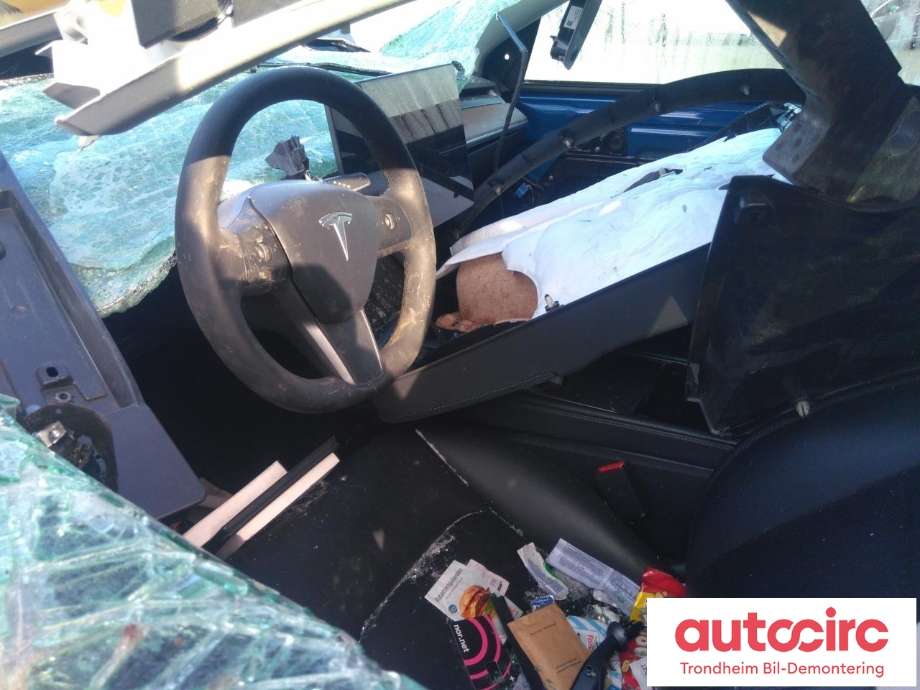 Tesla Model Y 2021-2024 (Type I) , Motorkode: 3D3|3D7, Girkassekode: ..