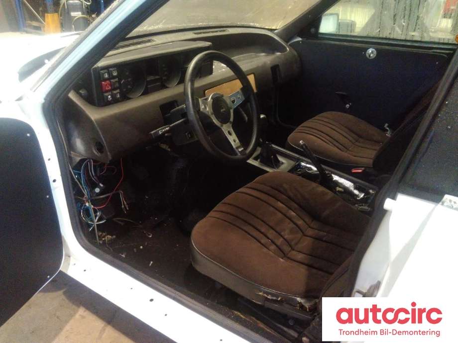 Rover 3500 1976-1986 , Motorkode: , Girkassekode: LT77