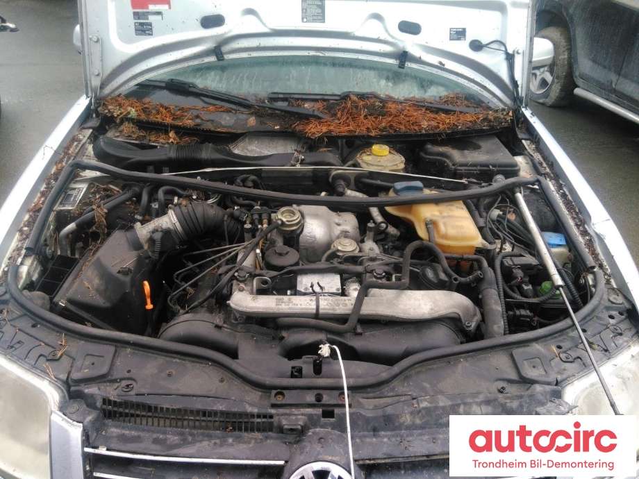 VW Passat 2001-2005 (B5,3BG) (B5,3BG), Motorkode: AKN, Girkassekode: FNM