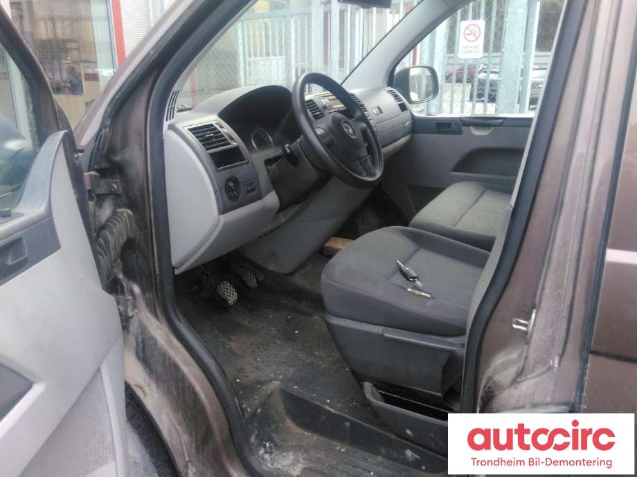 VW Transporter / Caravelle 2009-2015 (Fase 2) (T5) (T5), Motorkode: CAAC, Girkassekode: KQK