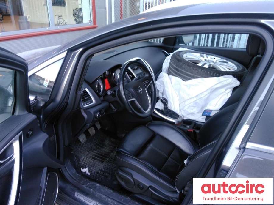 Opel Astra J 2010-2015 , Motorkode: A17DTR, Girkassekode: MZ4