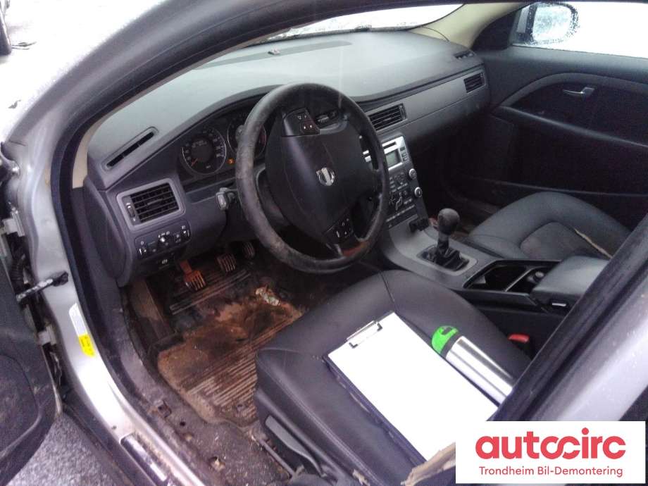 Volvo V70 2007-2013 (Type III, Fase 1) , Motorkode: D5244T5, Girkassekode: 6-MAN 2WD / M66