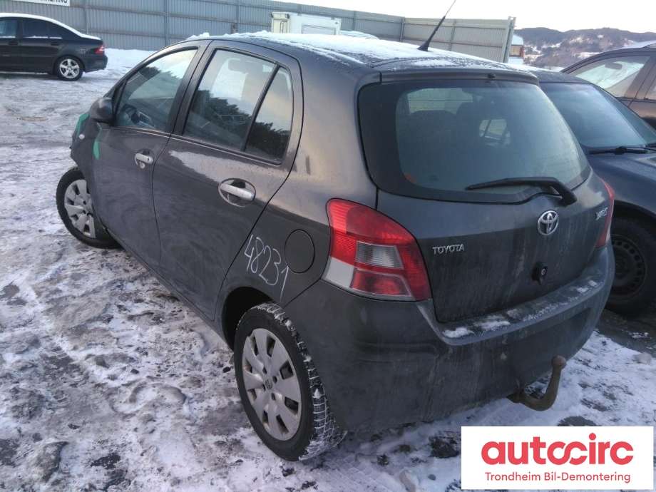 Toyota Yaris 2009-2011 (Type II, Fase 2) , Motorkode: 1NR-FE, Girkassekode: 303000D120