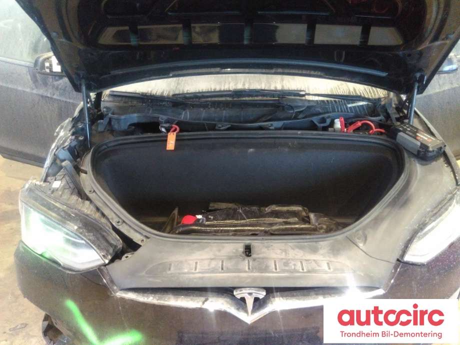 Tesla Model X 2016-->> , Motorkode: L2S|L2S, Girkassekode: ....