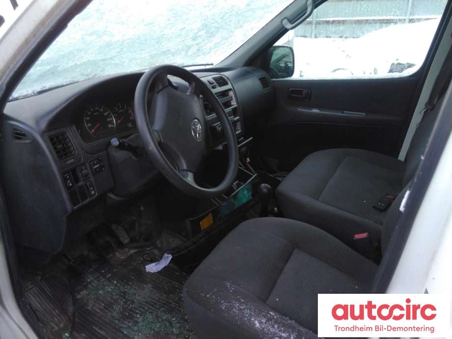 Toyota Hiace 2007-2012 (Fase 3) , Motorkode: 2KD-FTV, Girkassekode: 3303026A51