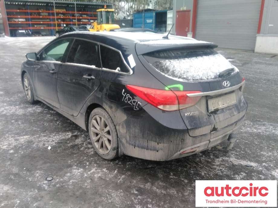 Hyundai i40 2012-2017 , Motorkode: D4FD, Girkassekode: 