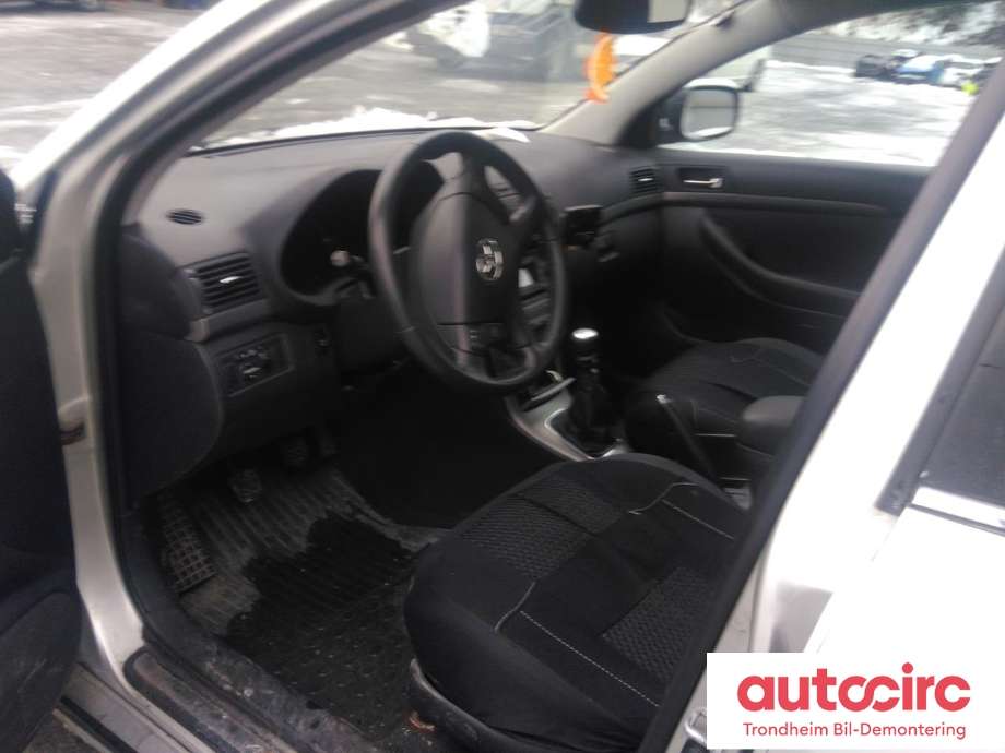 Toyota Avensis 2003-2008 (Type II) , Motorkode: 1AD-FTV, Girkassekode: 303002D151