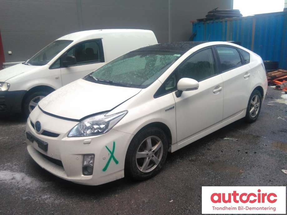 Toyota Prius 2009-2016 (Type III) (COMBI) (COMBI), Motorkode: 2ZR-FXE, Girkassekode: 3090047060