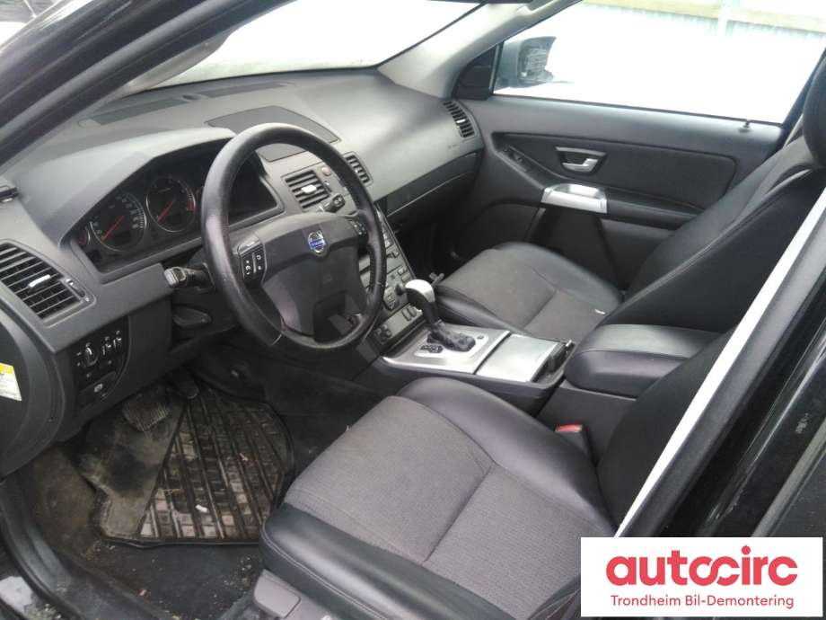 Volvo XC90 2002-2006 (Type I, Fase 1) , Motorkode: D5244T, Girkassekode: 5-AUT 4WD / AW50/51 AWD