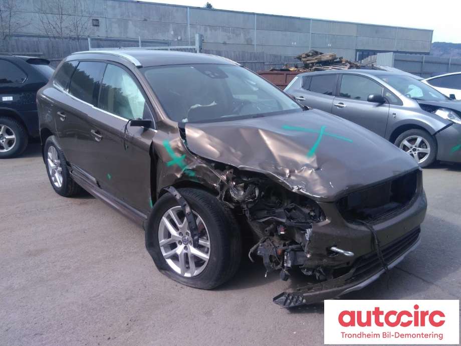 Volvo XC60 2014-2017 (Type I, Fase 2) , Motorkode: D4204T4, Girkassekode: 8-AUT 2WD / TG-81SC