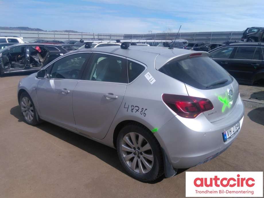 Opel Astra J 2010-2015 , Motorkode: A16XER, Girkassekode: 