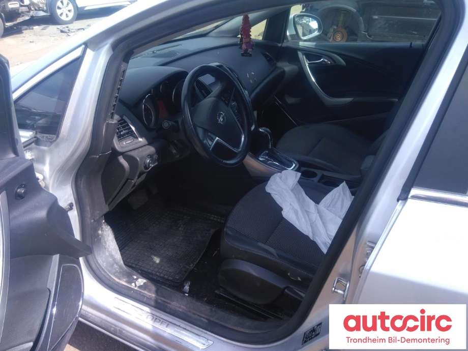 Opel Astra J 2010-2015 , Motorkode: A16XER, Girkassekode: 