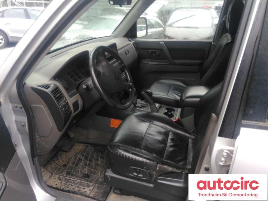 Mitsubishi Pajero 2000-2006 (Type III) , Motorkode: 4M41, Girkassekode: MR498051