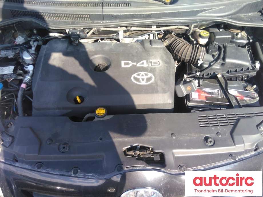 Toyota Verso 2004-2009 (Type II) , Motorkode: 2AD-FTV, Girkassekode: 3030064030