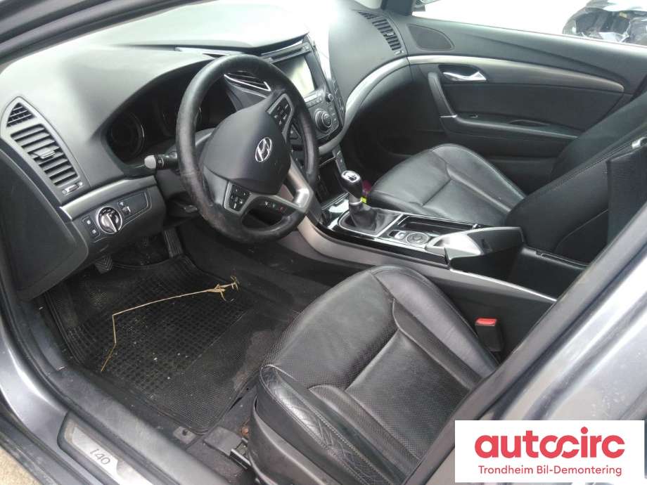 Hyundai i40 2012-2017 , Motorkode: D4FD, Girkassekode: 4300024A30