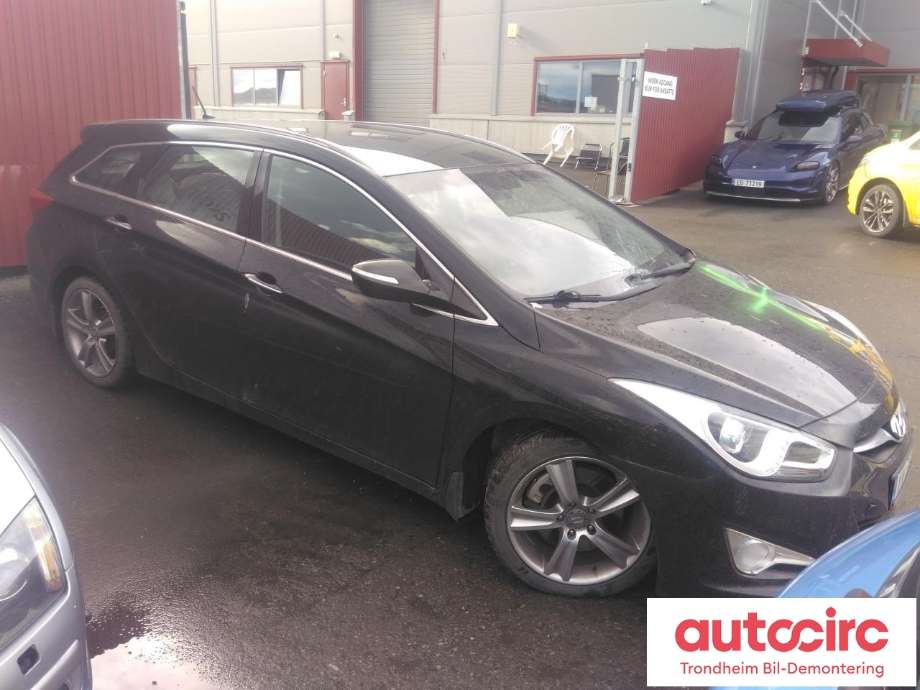 Hyundai i40 2012-2017 , Motorkode: D4FD, Girkassekode: 4300024A30