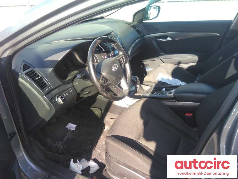Hyundai i40 2012-2017 , Motorkode: D4FD, Girkassekode: 430003D020