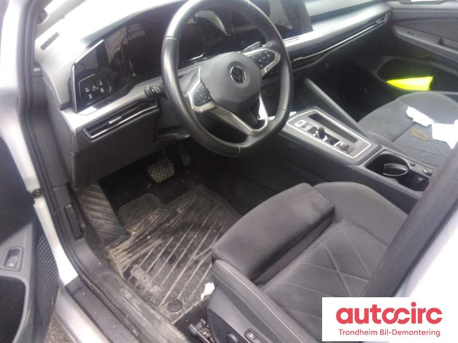 VW Golf VIII 2020-->> , Motorkode: DGEA, Girkassekode: TTT