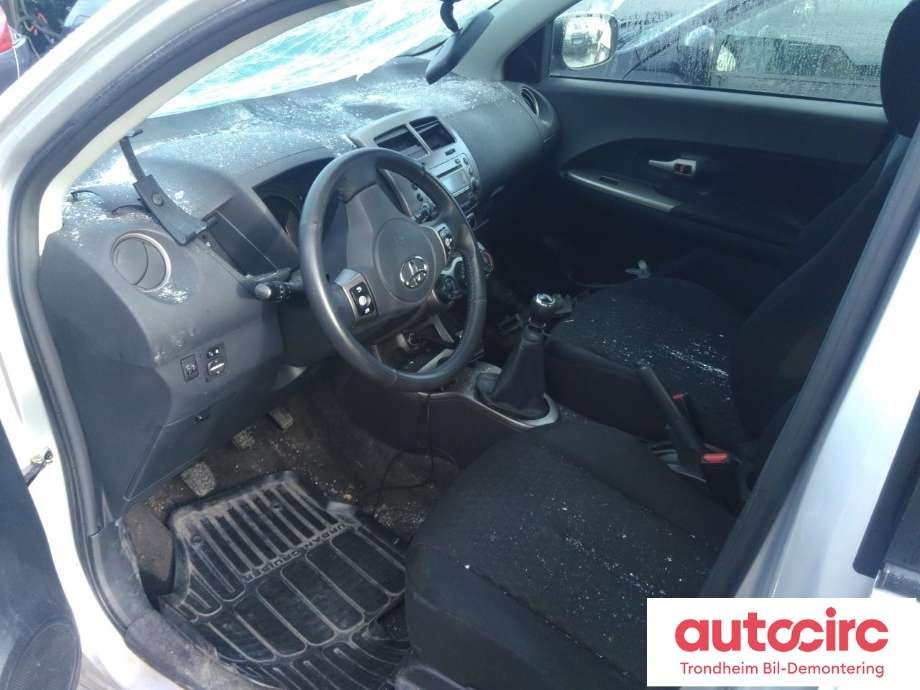 Toyota Urban Cruiser 2009-2014 , Motorkode: 1ND-TV, Girkassekode: 
