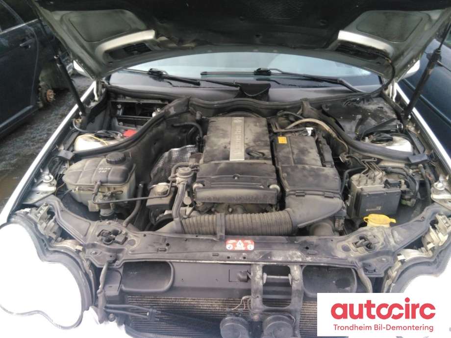 Mercedes C-Klasse 2000-2004 (Fase 1) (W203) (W203), Motorkode: 271 946, Girkassekode: