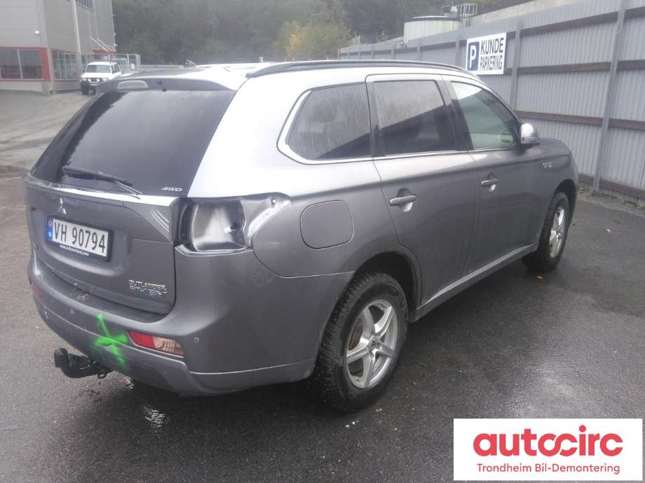 Mitsubishi Outlander 2012-2015 (Type III, Fase 1) , Motorkode: 4B11, Girkassekode: F1EKA-1-A1Z