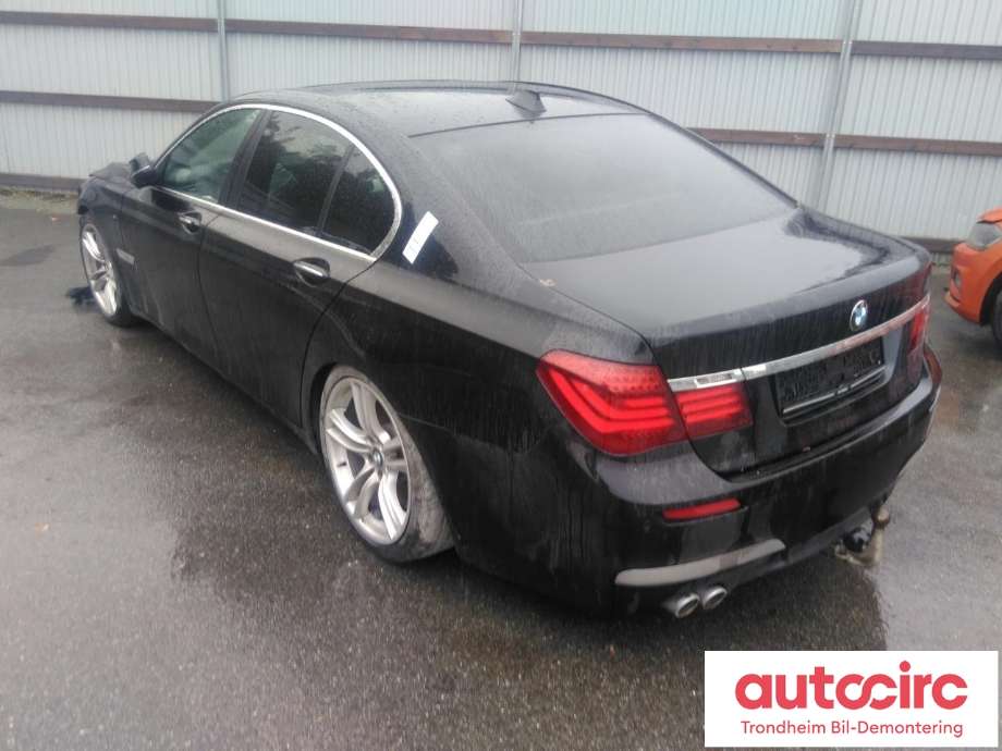 BMW 7-Serie 2009-2015 (F01/F02/F03/F04) (F01/F02/F03/F04), Motorkode: N57-D30A, Girkassekode: GA8HP70Z
