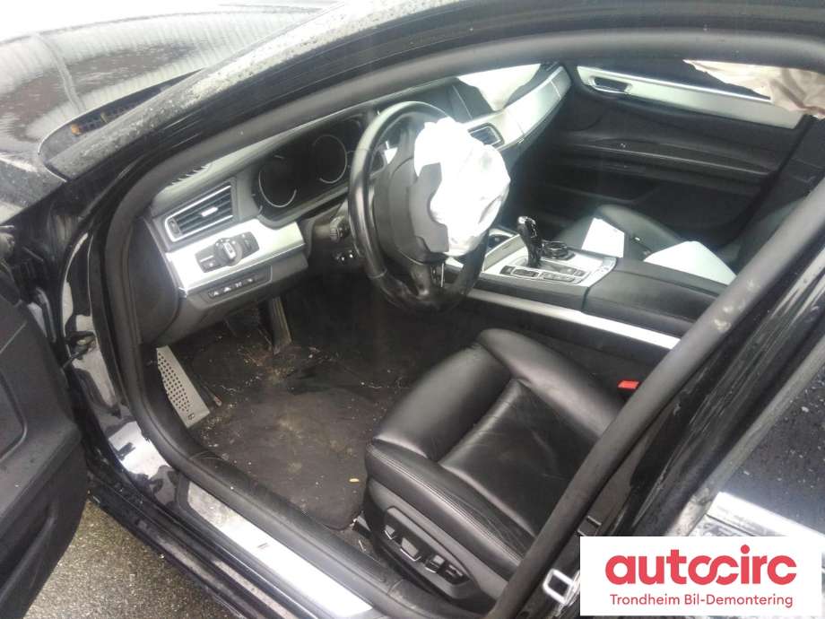 BMW 7-Serie 2009-2015 (F01/F02/F03/F04) (F01/F02/F03/F04), Motorkode: N57-D30A, Girkassekode: GA8HP70Z