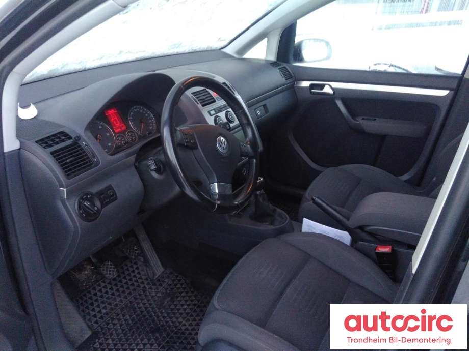 VW Touran 2007-2010 (Type I, Fase 2) , Motorkode: BLS, Girkassekode: JYK