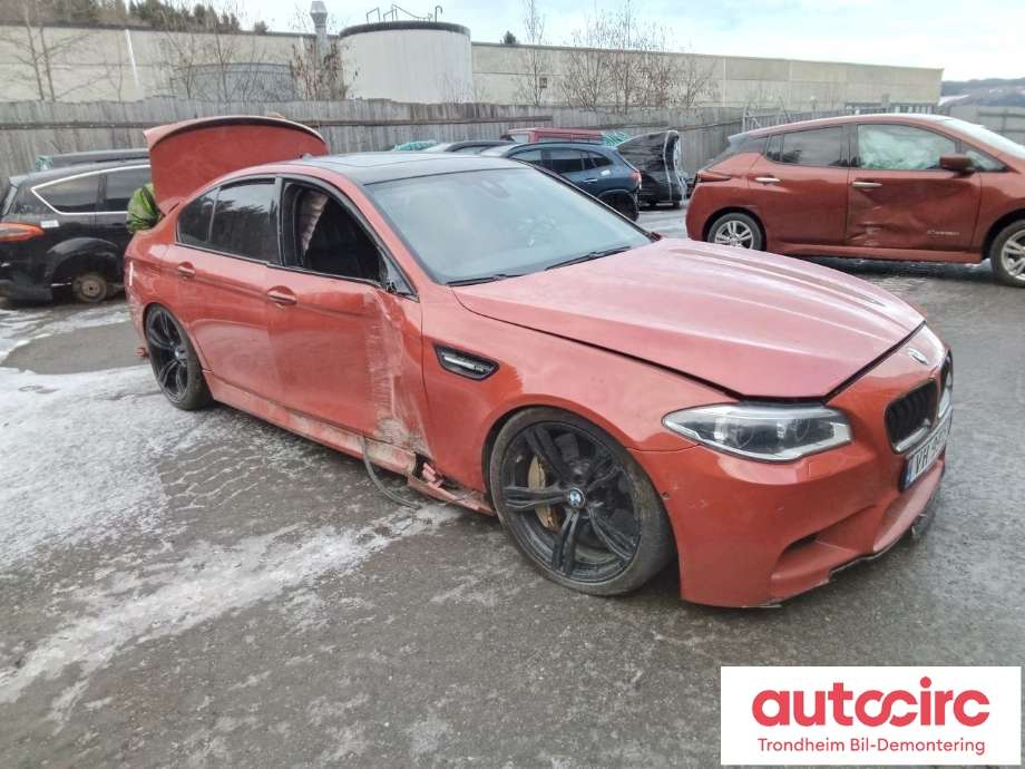 BMW M5 2011-2017 (F10) (F10), Motorkode: S63-B44B, Girkassekode: GS7D36BG
