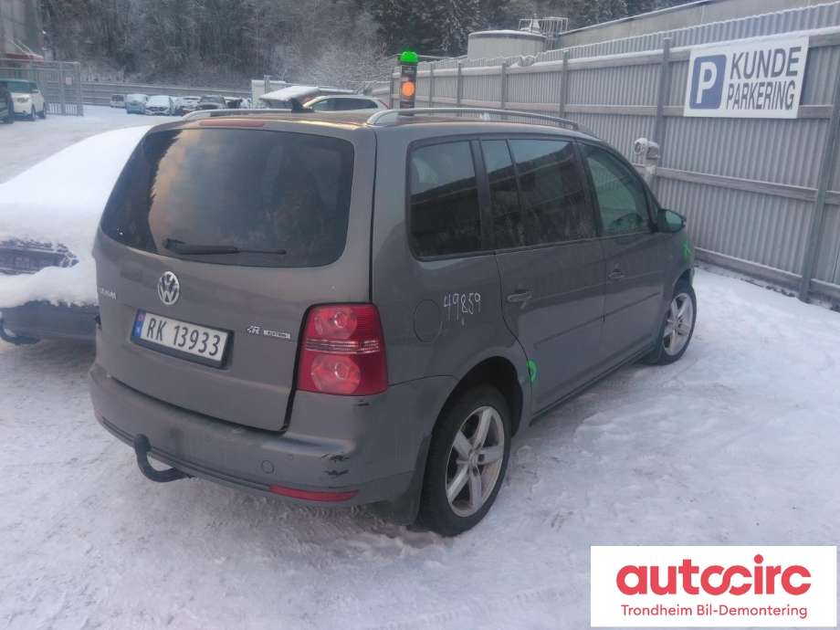 VW Touran 2007-2010 (Type I, Fase 2) , Motorkode: BLS, Girkassekode: MGJ