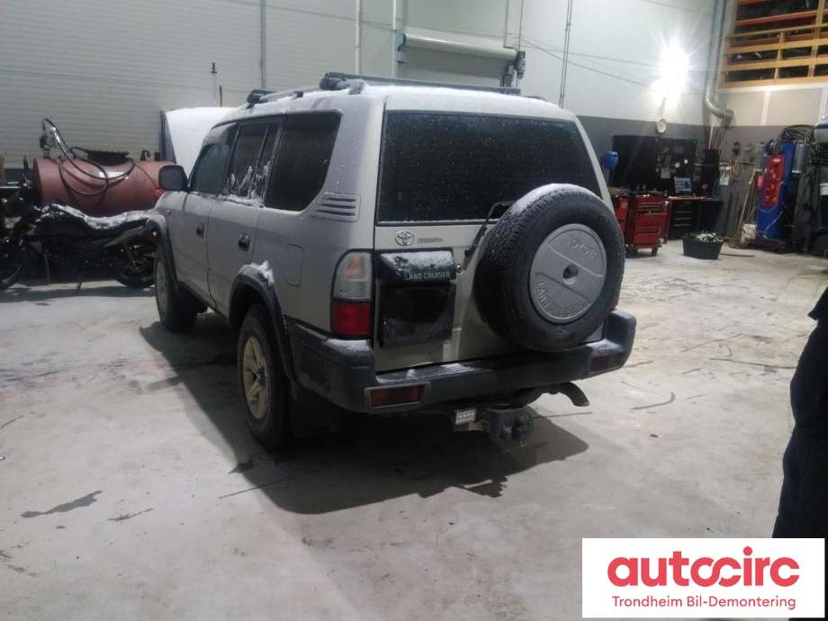 Toyota Land Cruiser 90 1996-2002 , Motorkode: 1KZ-TE, Girkassekode: 330306A180