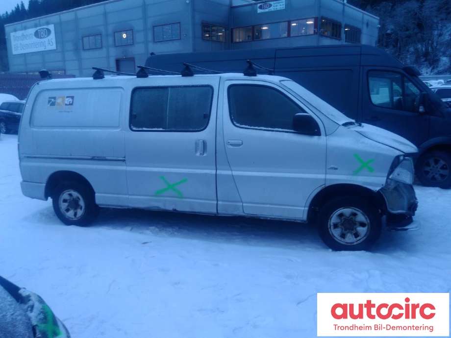 Toyota Hiace 2007-2012 (Fase 3) , Motorkode: 2KD-FTV, Girkassekode: 3303026A60