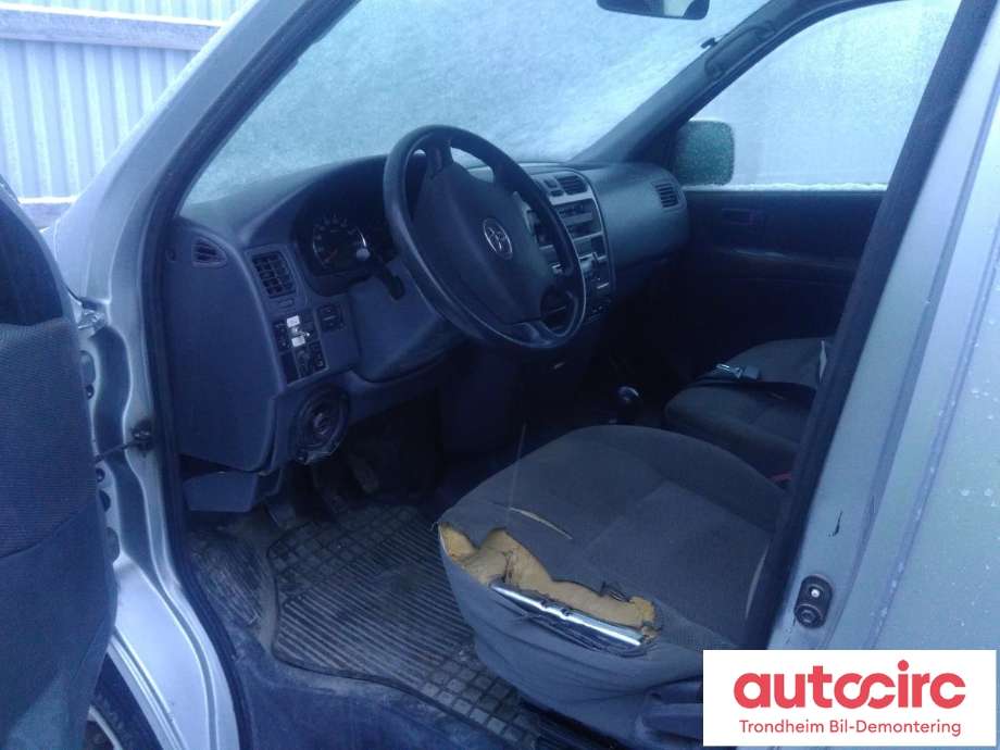 Toyota Hiace 2007-2012 (Fase 3) , Motorkode: 2KD-FTV, Girkassekode: 3303026A60