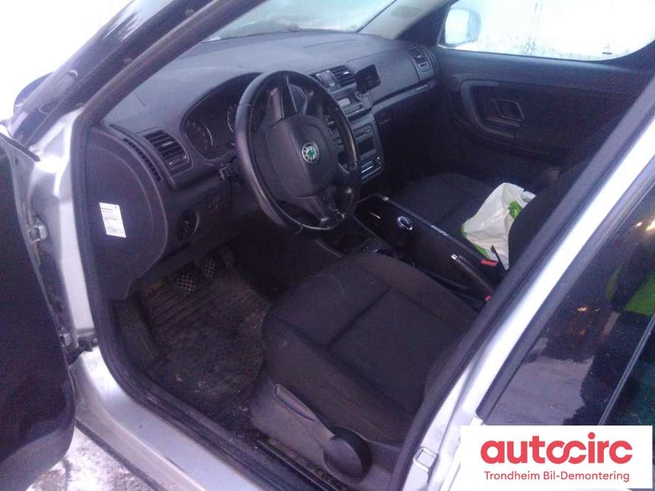 Škoda Roomster 2010-2015 (Fase 2) , Motorkode: CAYC, Girkassekode: KFK