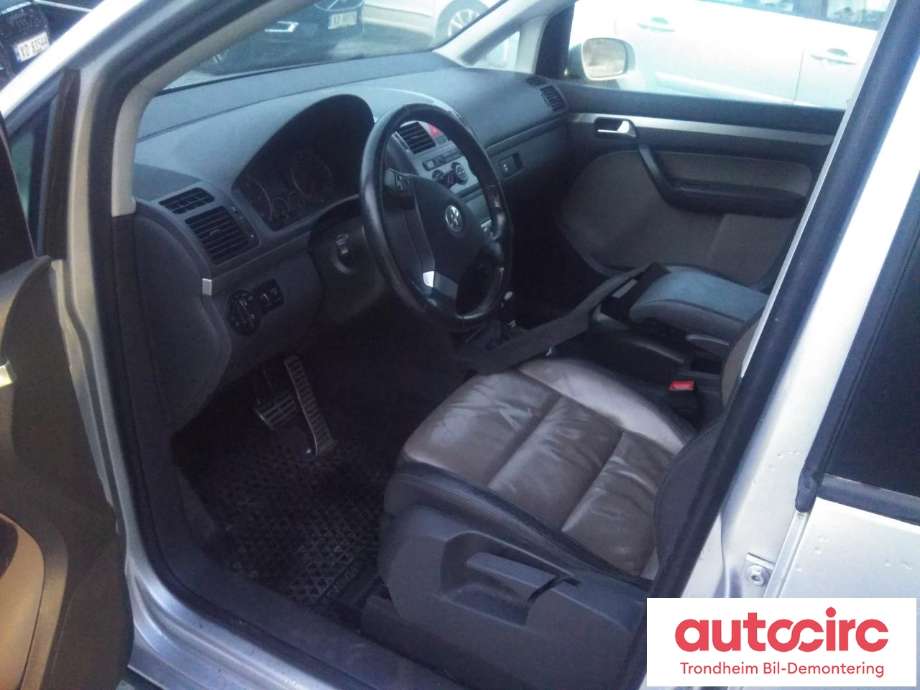 VW Touran 2007-2010 (Type I, Fase 2) , Motorkode: BLS, Girkassekode: LKF