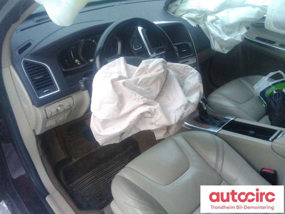 Volvo XC60 2014-2017 (Type I, Fase 2) , Motorkode: D5244T15, Girkassekode: 6-AUT 4WD / TF-80SC AWD