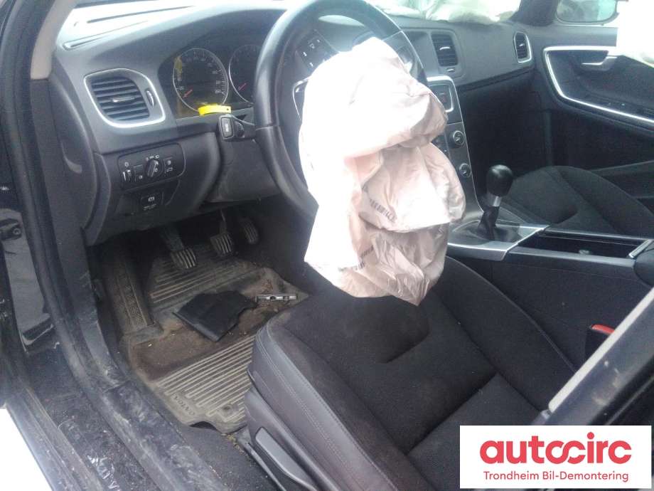 Volvo S60 2010-2014 (Type II, Fase 1) , Motorkode: D4162T, Girkassekode: MMT6