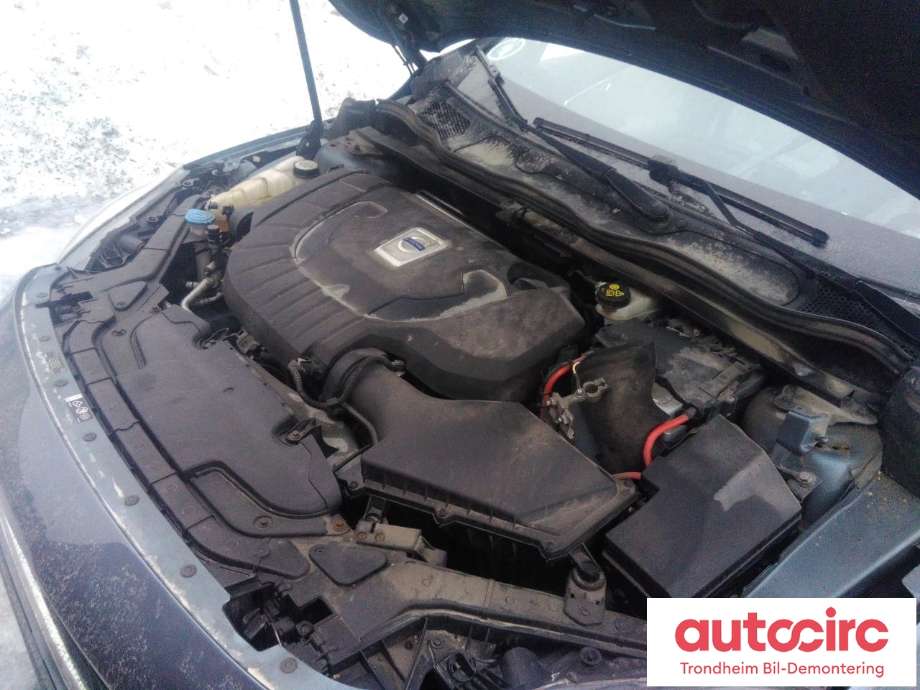 Volvo V40 2012-2019 , Motorkode: D5204T4, Girkassekode: 6-AUT 2WD / TF-80SD