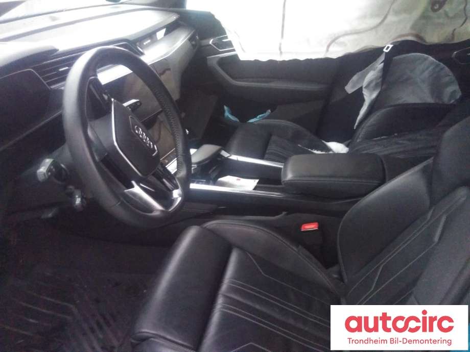 Audi e-tron 2018-->> , Motorkode: BM1J, Girkassekode: ...