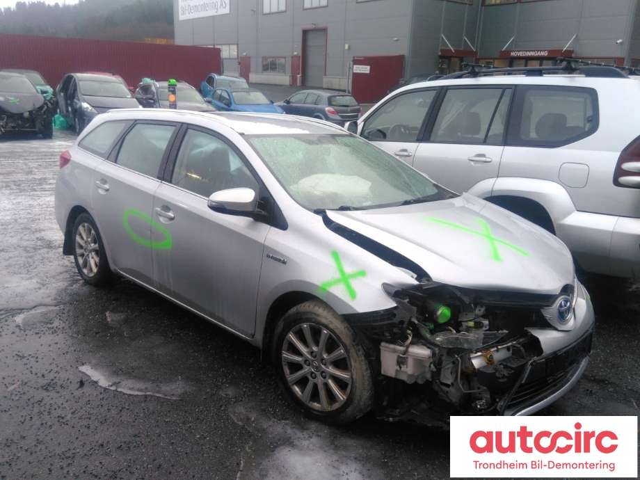 Toyota Auris 2013-2015 (Type II, Fase 1) , Motorkode: 2ZR-FXE, Girkassekode: 3090047063