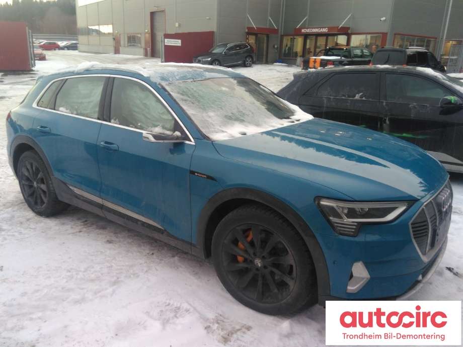 Audi e-tron 2018-->> , Motorkode: BM1J, Girkassekode: ..