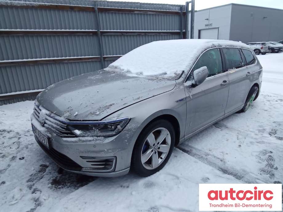 VW Passat 2015-2019 (Fase 1) (B8) (B8), Motorkode: CUKC, Girkassekode: SCB