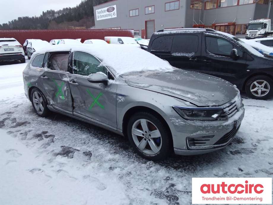 VW Passat 2015-2019 (Fase 1) (B8) (B8), Motorkode: CUKC, Girkassekode: SCB