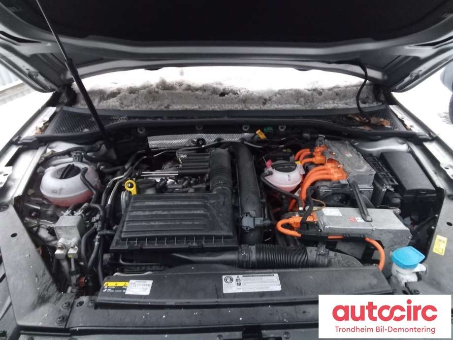 VW Passat 2015-2019 (Fase 1) (B8) (B8), Motorkode: CUKC, Girkassekode: SCB