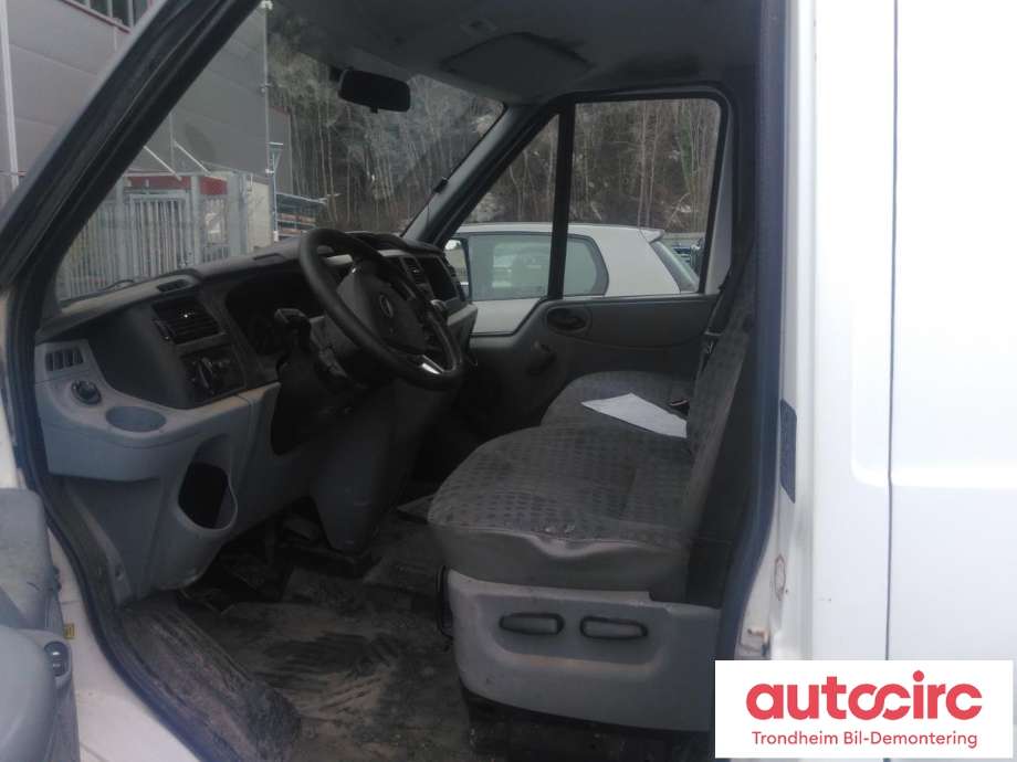 Ford Transit 2006-2013 , Motorkode: QVFA, Girkassekode: 5-TRINNS VXT75-GIRKASSE