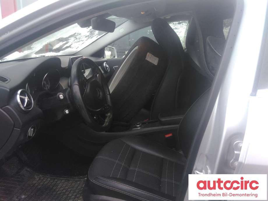 Mercedes GLA 2014-2020 (X156) (X156), Motorkode: OM651.930, Girkassekode: 724011