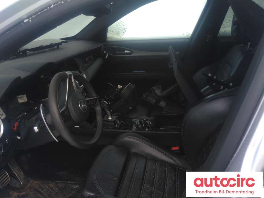 Alfa Romeo Stelvio 2017-->> , Motorkode: 55271838, Girkassekode: 55284644