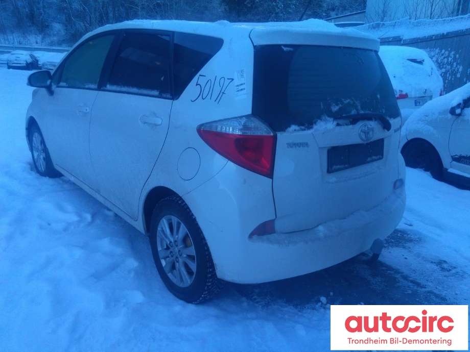 Toyota Verso-S 2011-2015 (COMBI) (COMBI), Motorkode: 1NR-FE, Girkassekode: 3040052231