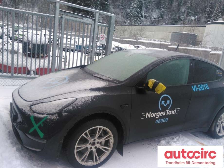 Tesla Model Y 2021-2024 (Type I) , Motorkode: 3D3|4D1, Girkassekode: ..